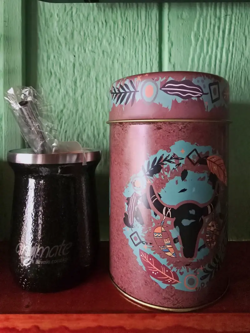 Set de mate yerbero y bombilla - 1
