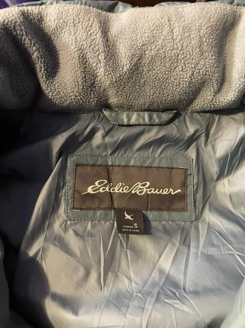 Chaqueta acolchada gris para mujer - 3
