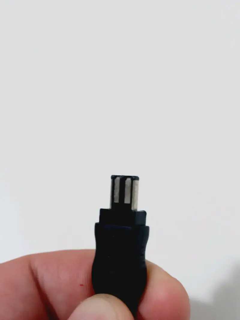 Cargador Sony AC-L15A para Handycams - 2