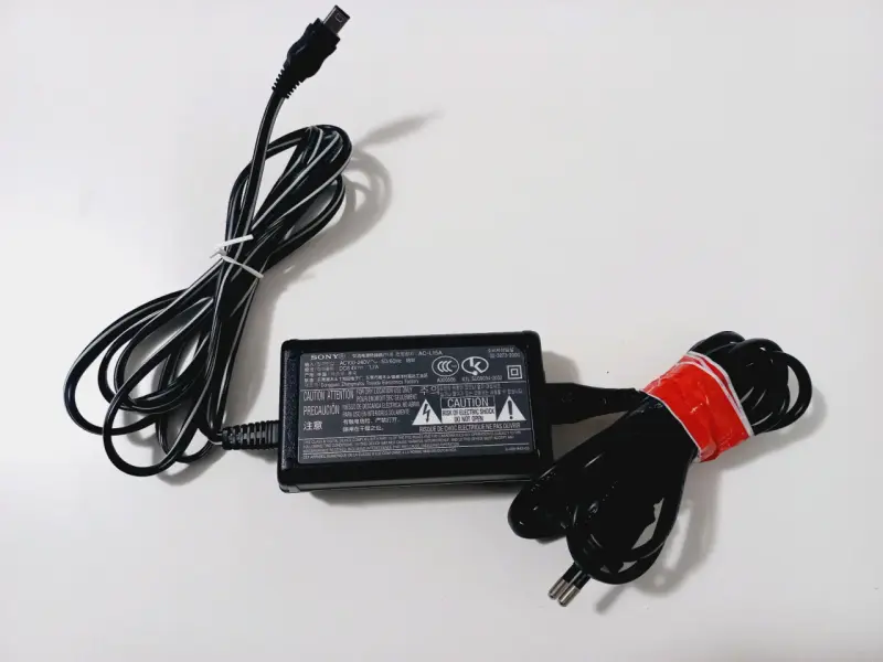 Cargador Sony AC-L15A para Handycams - 3