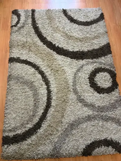 Alfombra moderna beige y marrón con diseño circular - miniatura 2