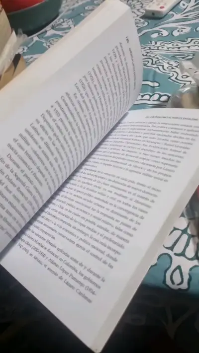 Libro América Latina Entre Siglos de Roberto Regalado - miniatura 3