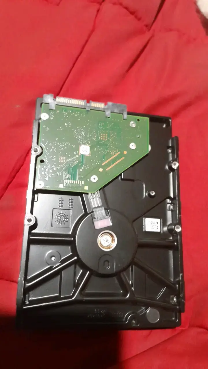 Disco Duro Seagate SkyHawk 4TB SATA - 2