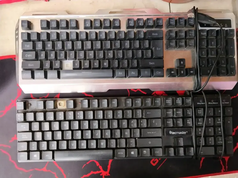 Teclado Mecánico Tecmaster con Cable USB - 1