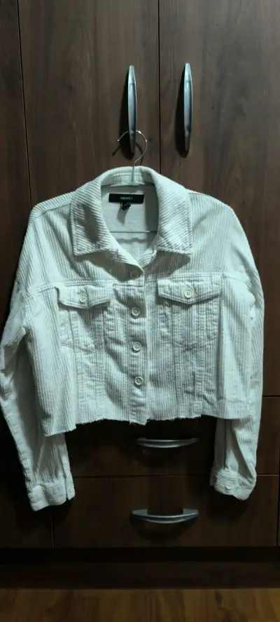 Chaqueta corta de pana blanca Forever 21 - miniatura 2