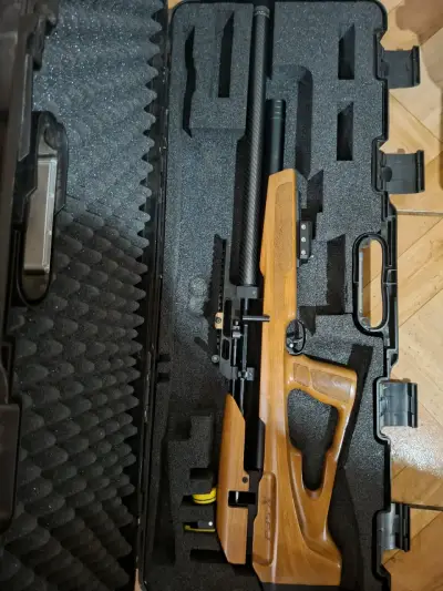 Rifle pcp p35xa casi nuebo con enfundado de fibra - miniatura 1