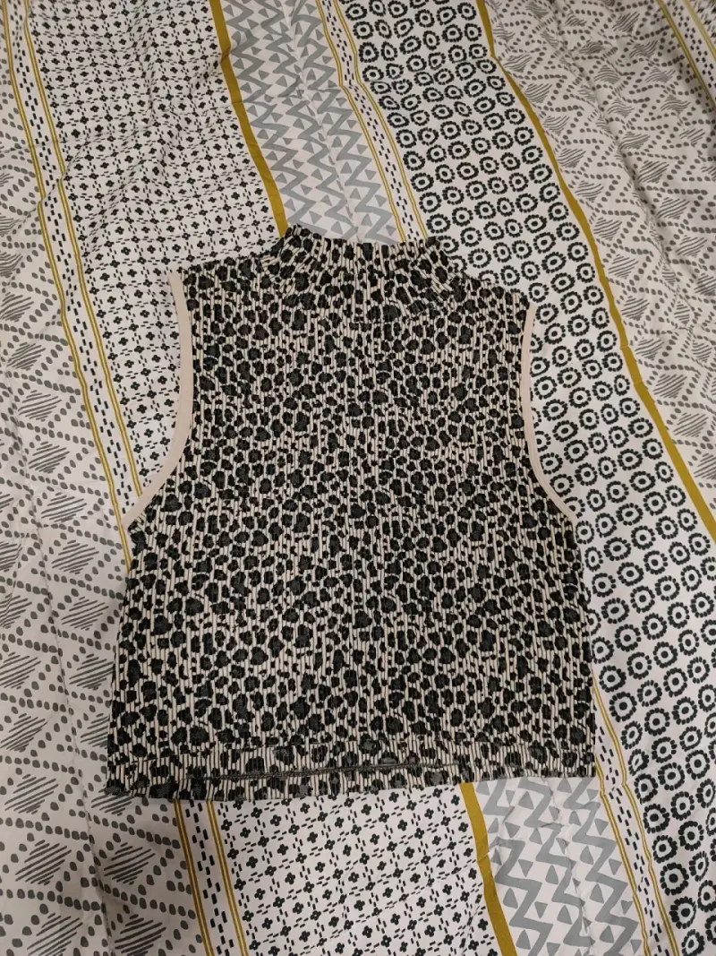Top sin mangas estampado animal print Americano - 3