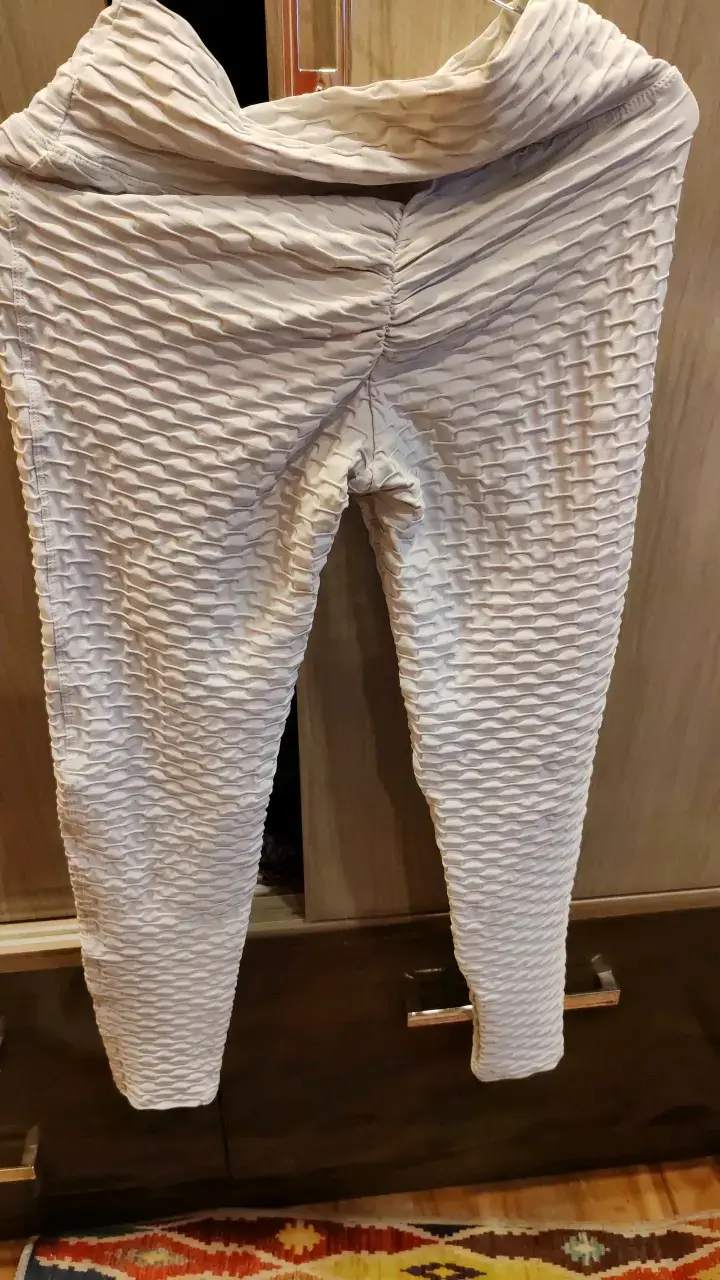 Leggings deportivos blancos con textura - 2