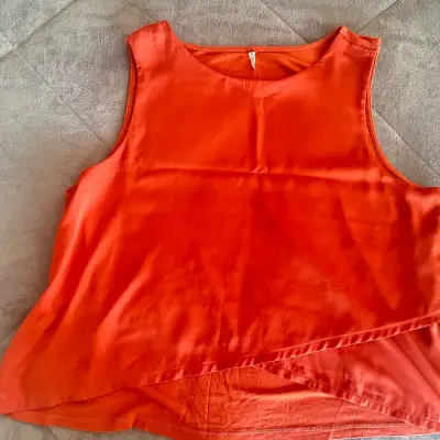 Blusa sin mangas roja de mujer marca Only - miniatura 6