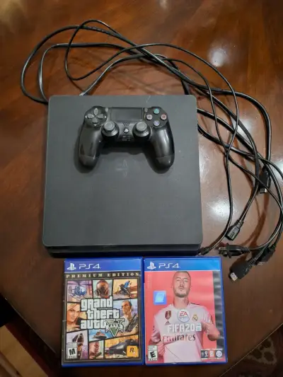 PlayStation 4 Slim 500 Gb - miniatura 1