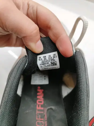 Zapatillas deportivas Puma negras y blancas - miniatura 3