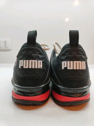 Zapatillas deportivas Puma negras y blancas - miniatura 6