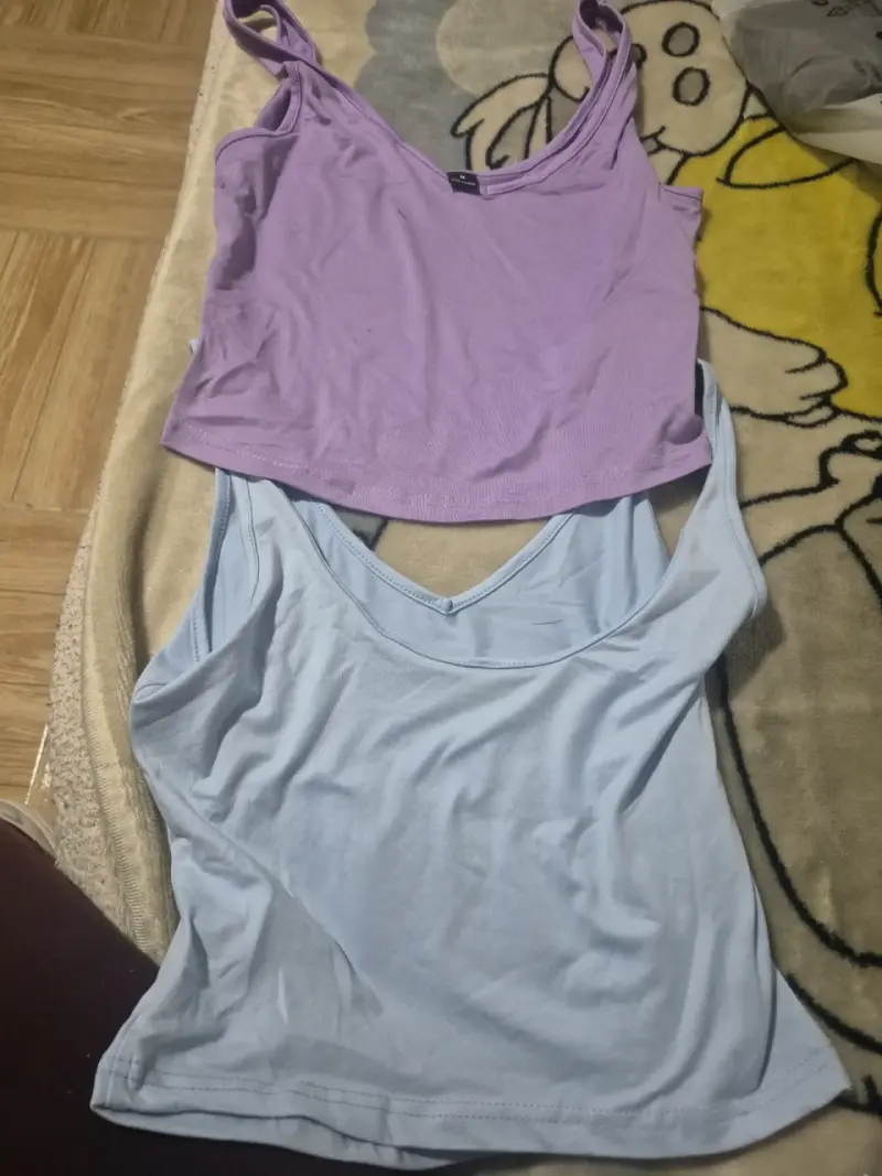 Pack de tops sin mangas lila y celeste