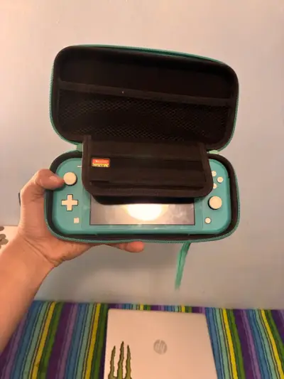 Nintendo Switch Lite - miniatura 4