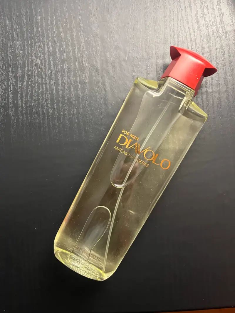 Perfume Diavolo Antonio Banderas para Hombre - 2