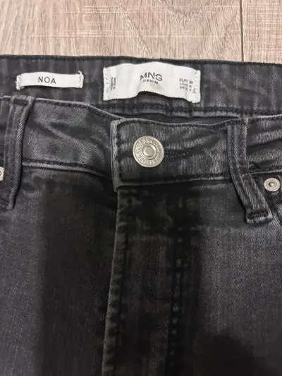 Jeans negros para mujer MNG en buen estado - miniatura 2