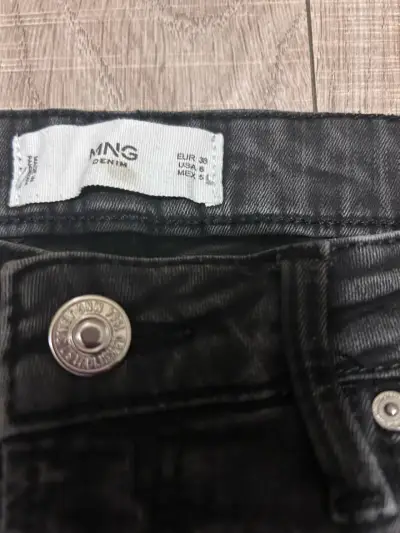 Jeans negros para mujer MNG en buen estado - miniatura 3