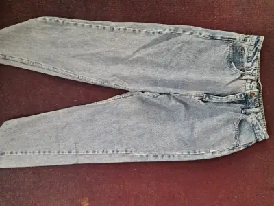 Jeans de mezclilla azul claro Basement para mujer - miniatura 1