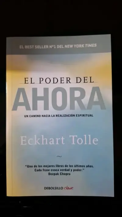 Libro El Poder del Ahora de Eckhart Tolle - miniatura 1