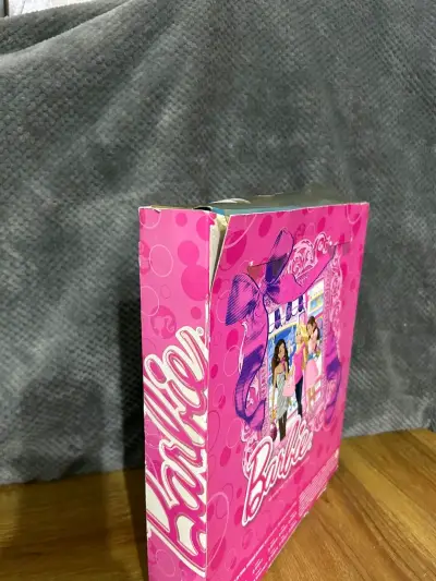 Muñeca Barbie con Ropa y Accesorios - miniatura 3