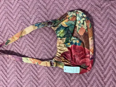 Cartera de cuero con diseño floral - miniatura 1
