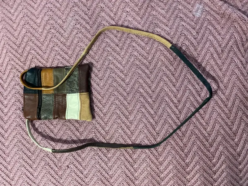 Cartera de cuero multicolor con correa larga - 3
