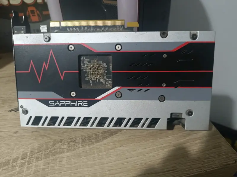 Tarjeta gráfica Sapphire RX570 doble ventilador - 2
