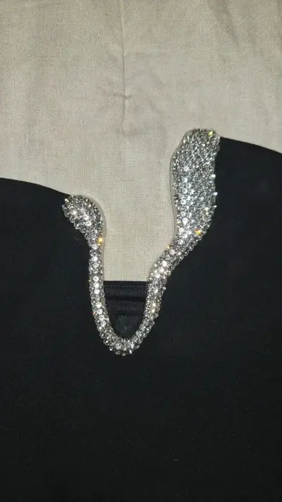 Top negro Zara con detalle brillante - miniatura 2