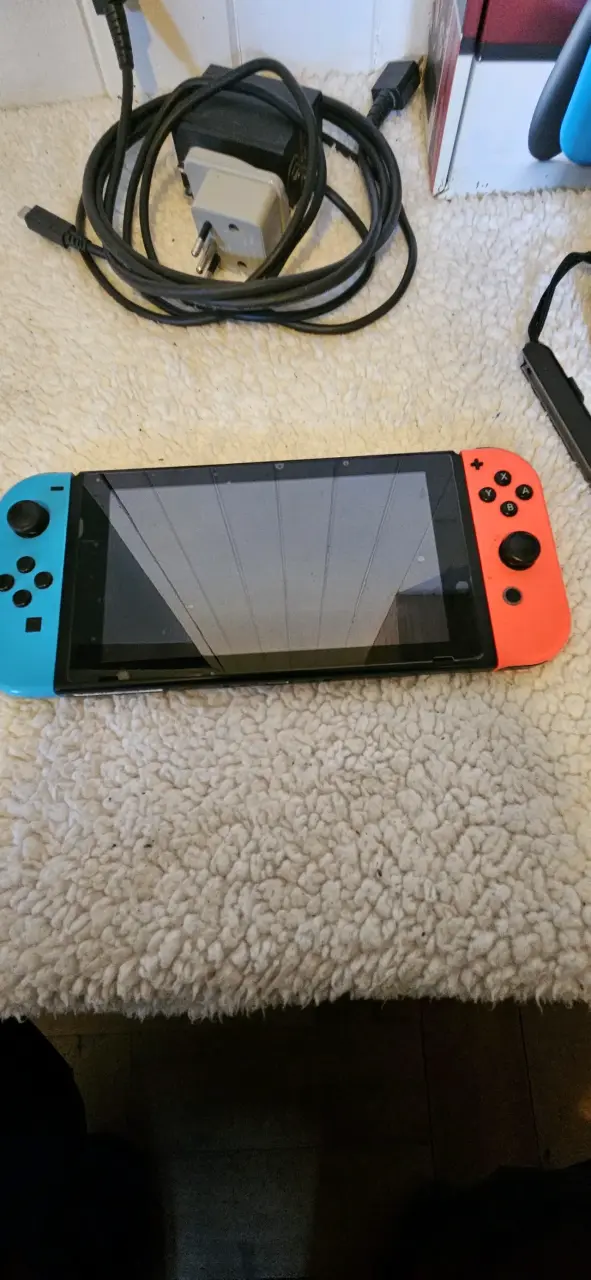 Consola Nintendo Switch neon - 3