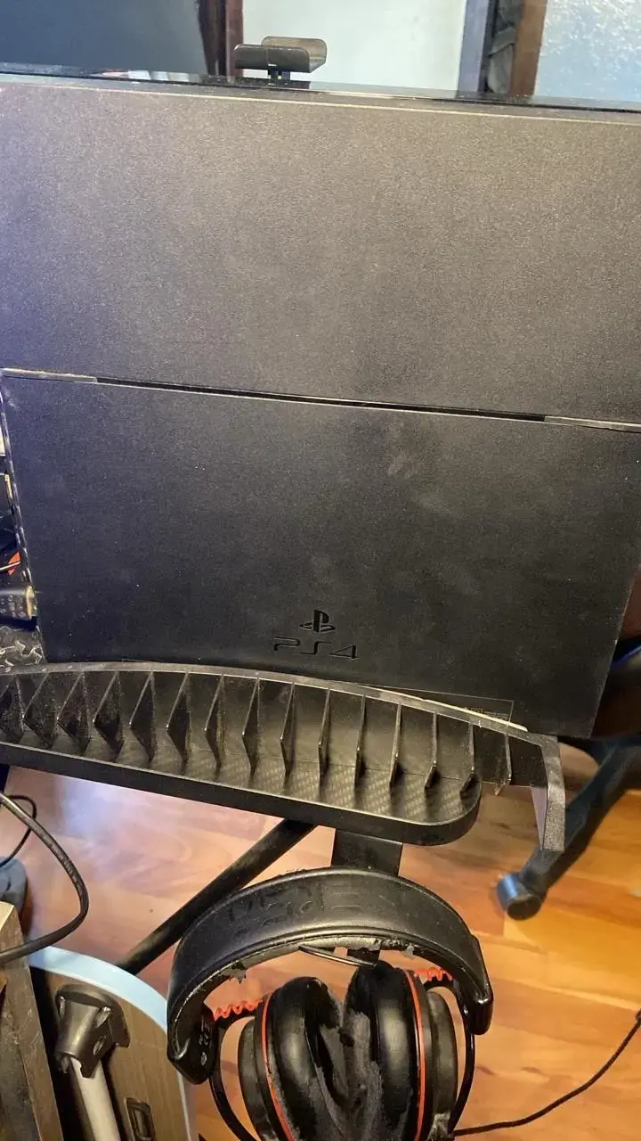 Consola PS4 con juegos y control - 2