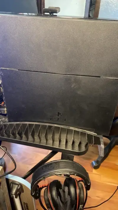 Consola PS4 con juegos y control - miniatura 2