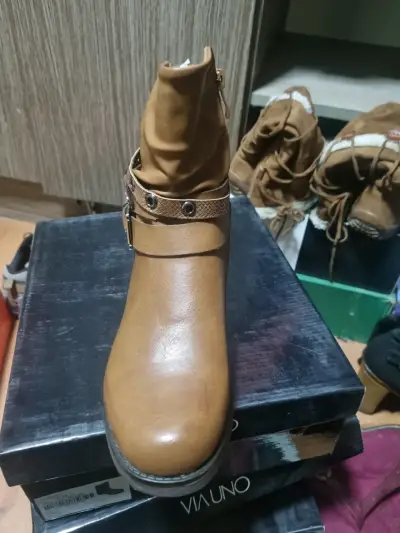 Botines de cuero marrón con hebillas Via Uno - miniatura 3