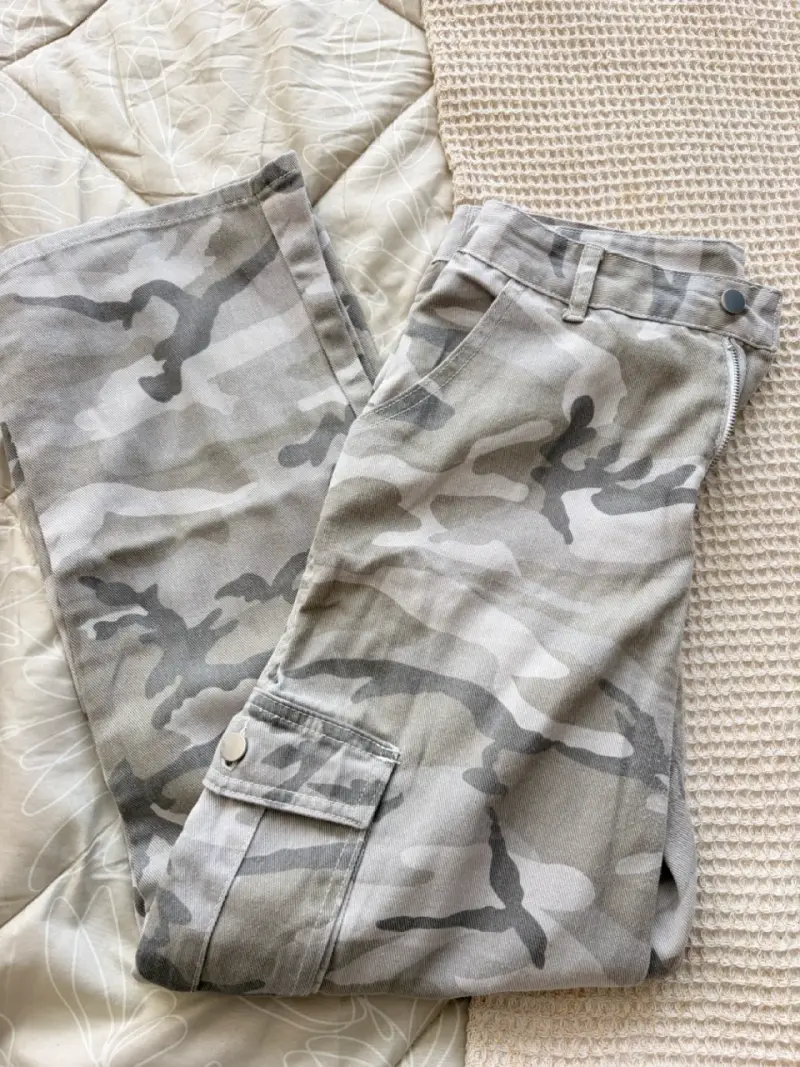 Pantalones cargo camuflados - 2