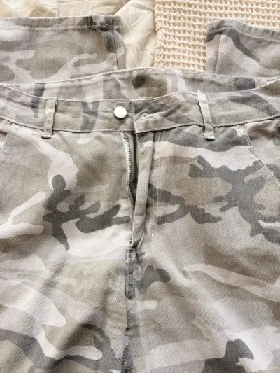 Pantalones cargo camuflados - miniatura 3