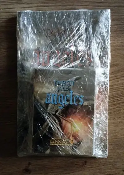 Set de Tarot de los Ángeles con libro guía - miniatura 1