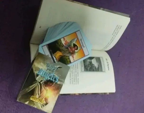 Set de Tarot de los Ángeles con libro guía - 3