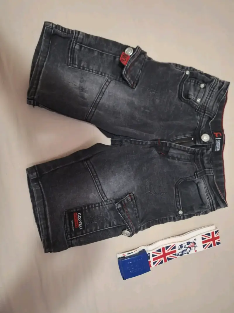Bermudas de mezclilla negras para hombre
