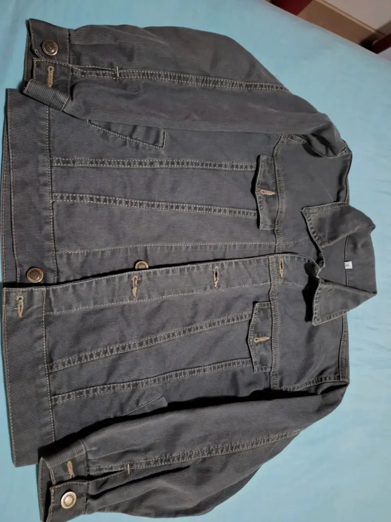 Chaqueta de mezclilla gris para hombre