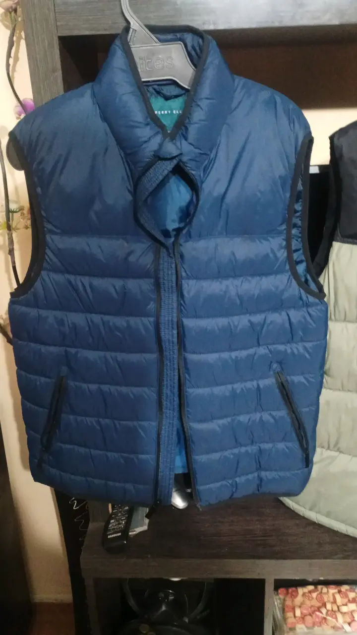 Chaleco acolchado azul para hombre