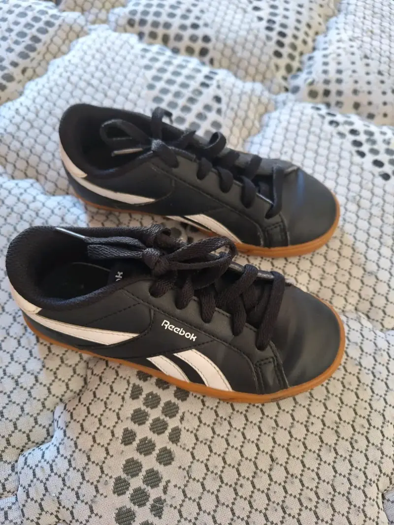 Zapatillas deportivas negras para niños Reebok