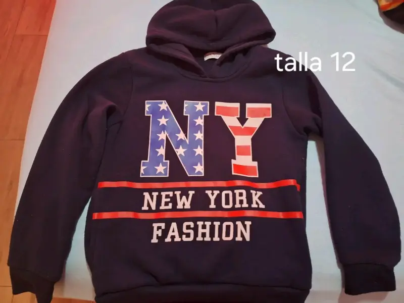 Polerón con capucha NY para niño talla 12