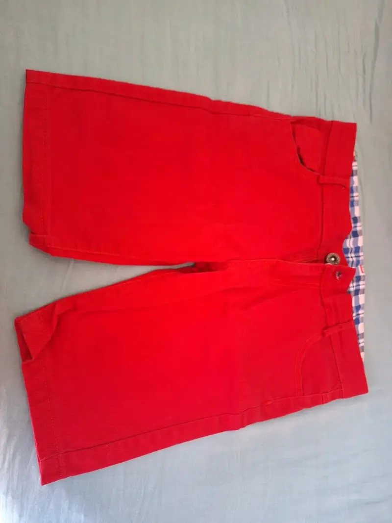 Bermudas rojas para hombre en buen estado