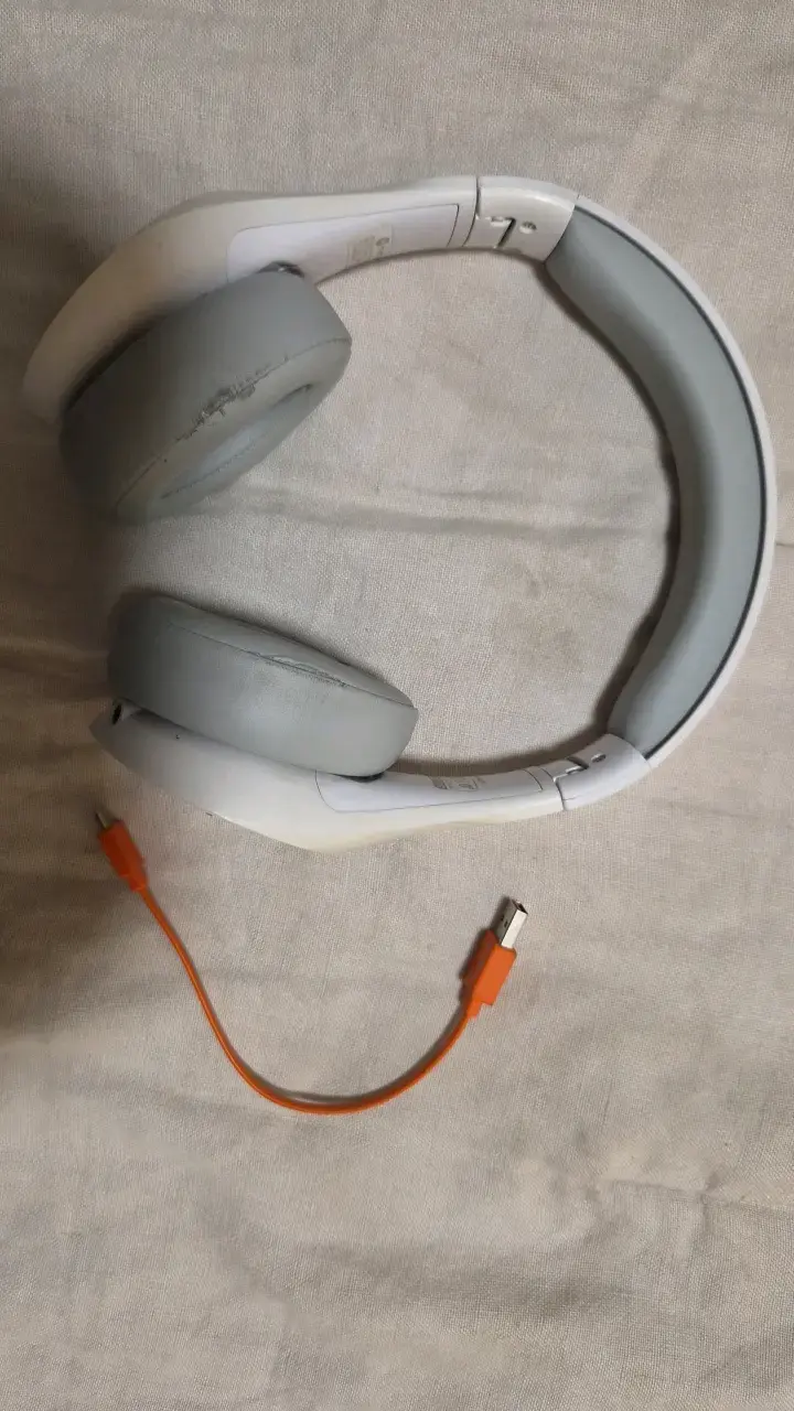 Auriculares inalámbricos Motorola blancos - 5