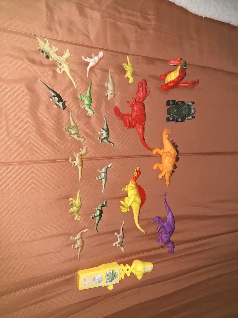 Set de Figuras de Dinosaurios de Juguete