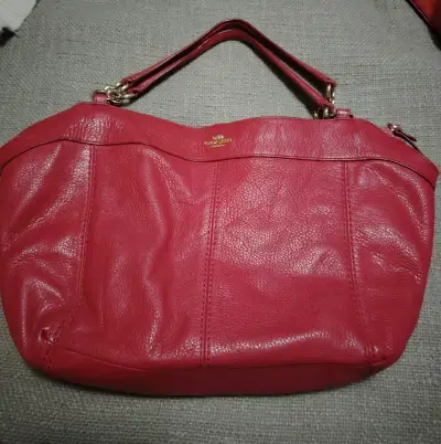 Bolso de cuero rojo Coach elegante - miniatura 1