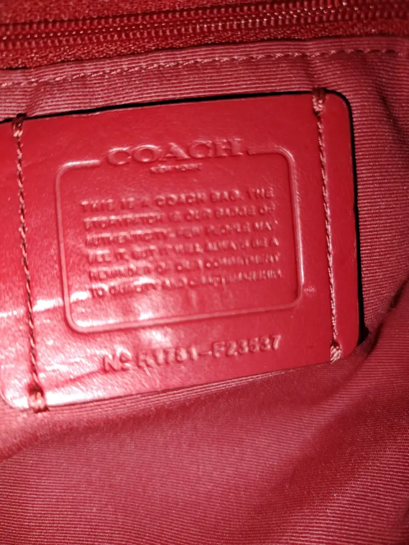 Bolso de cuero rojo Coach elegante - 3