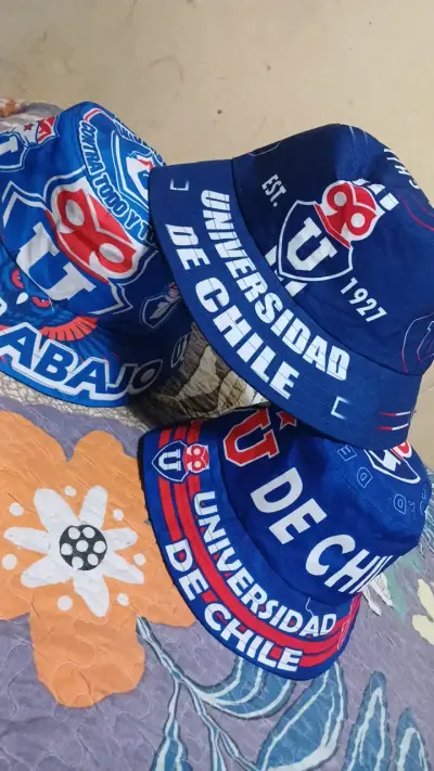 Gorros tipo pescador Universidad de Chile - miniatura 1