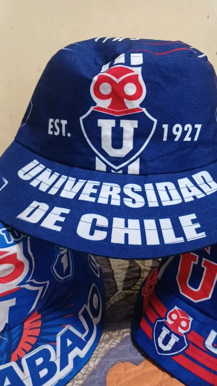 Gorros tipo pescador Universidad de Chile - 3