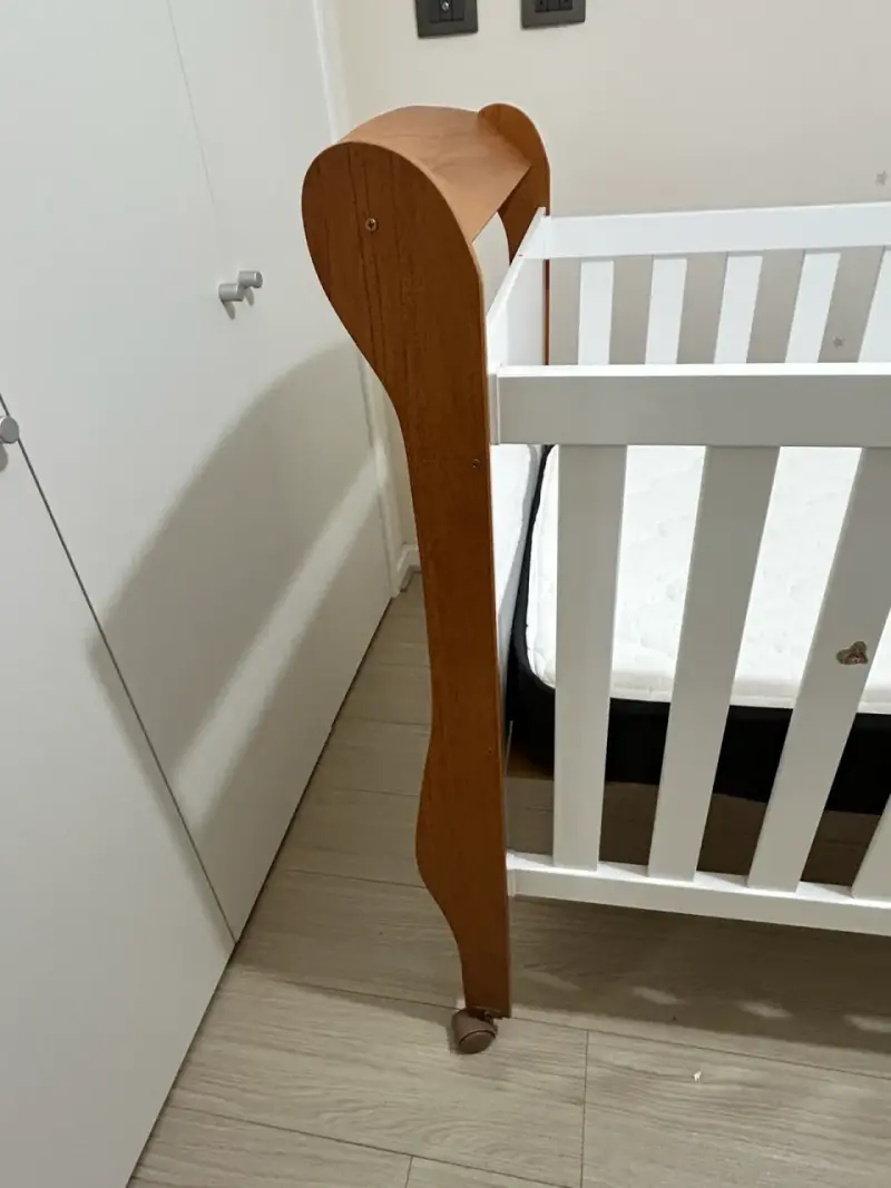 Cuna de madera blanca con colchón incluido - 2
