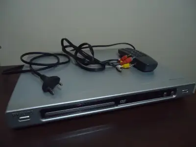 Reproductor de DVD Philips + Control + Cables - miniatura 1